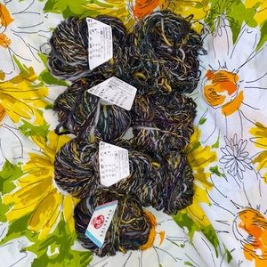 7 skeins Stahl Sche Wool Colorado Yarn